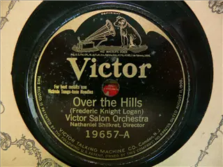 small_victor 19657 a.webp